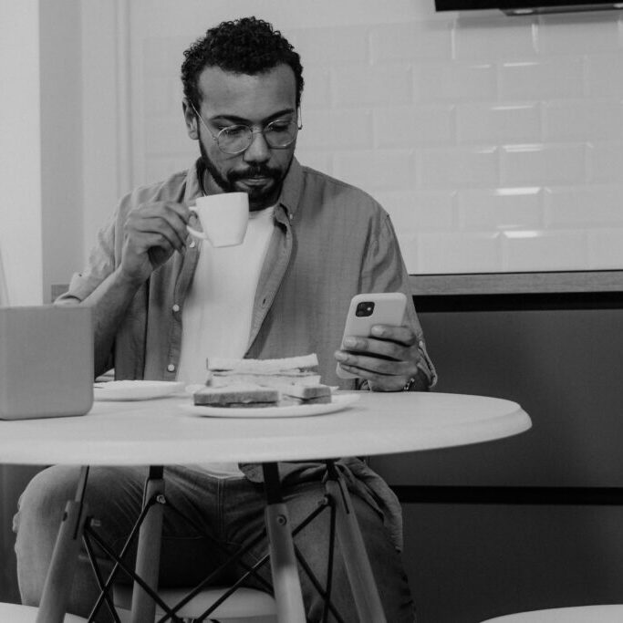 digital PR distribution and writing services